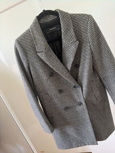 zara coat size 8-10