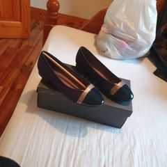 Womens Pom Shoes New