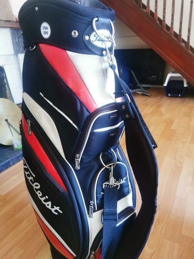 titleist golf bag