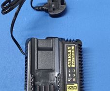 Stanley Battery Charger FatMax V20 2A (18V) SFMCB12
