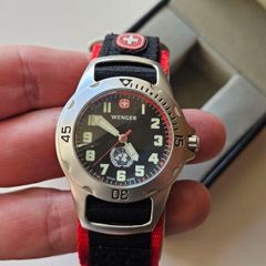 Vintage Wenger Swiss Military Extreme United Nation Edition Swiss Watch Collectable