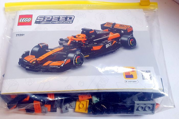 Lego Speed Champions 77251: McLaren F1 Team MCL38 (2025) 100% Complete (NO BOX)