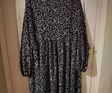 New look Curves Black squiggle dress. New never worn.