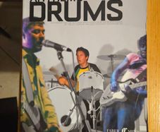 New Rock Anthems Drums. Complete With Cd. Large Volume Paperback In Good Condition.  See Photos For Same.