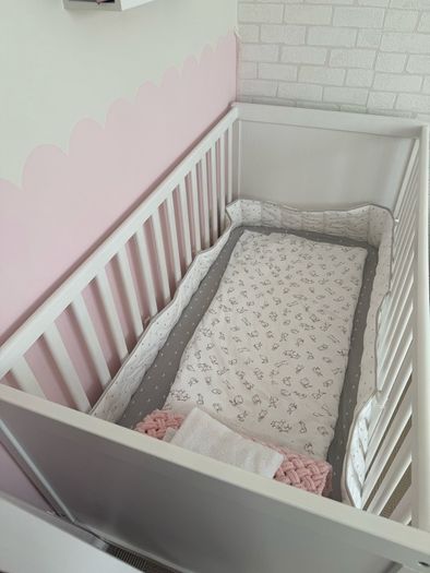 baby cot