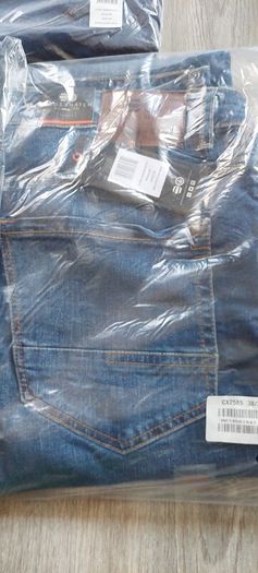 Crosshatch Slim-Fit Jeans