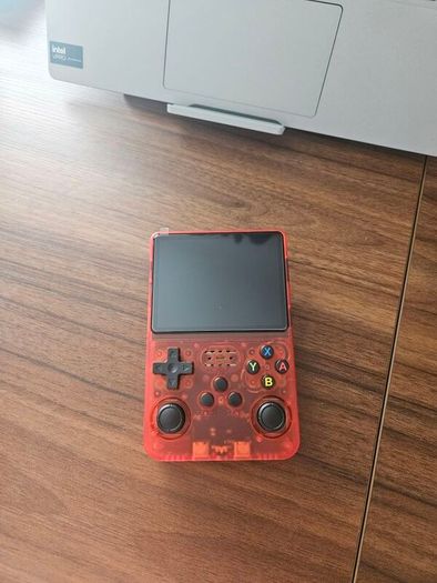 retro Gameboy console