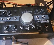 Mackie Big Knob Studio