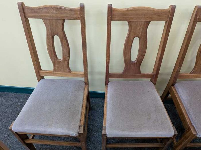 Dining Table and 5 Chairs