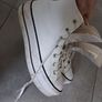 white leather converse Image 2