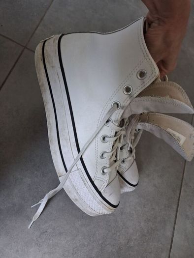 white leather converse