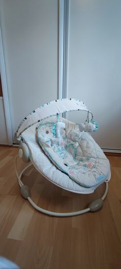 Baby bouncer chair