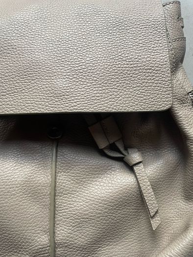 Clarks women's medium backpack leather beige grey new
