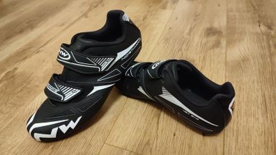 bike shoes