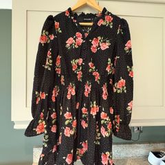 ladies dress pretty little thing size 10