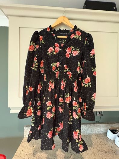 ladies dress pretty little thing size 10