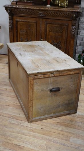 Victorian Pine Blanket Chest