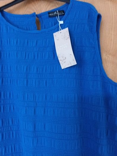 Emery Rose Tunic Top. S.L- 14/16.    B.N.W.T
