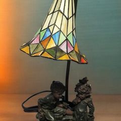 Tiffany lamp