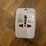 universal travel adaptors Image 3