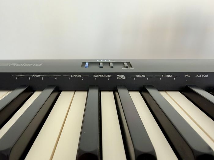 Roland FP-10 Digital Piano - Full Set with Stand, Stool & Pedal - Perfect Condition