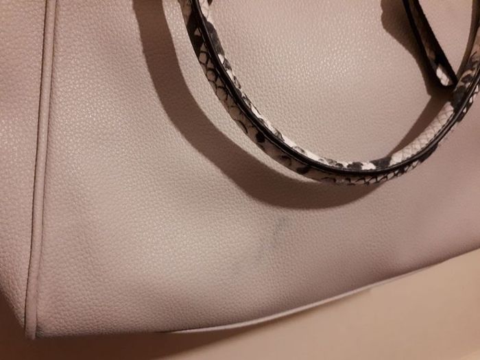 new genuine guess bag tag attached