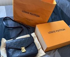 Louis Vuitton pochette metis