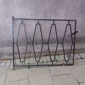 Iron driveway gates - 246 cms wide