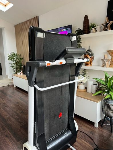 Reebok i run foldable treadmill