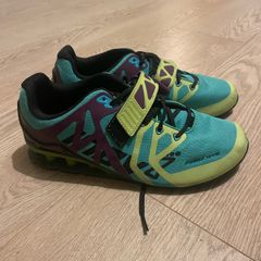 weight lifting shoes