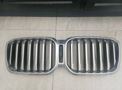 BMW X3 Chrome/Black Grille