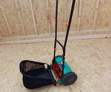 Hand push cylinder mower