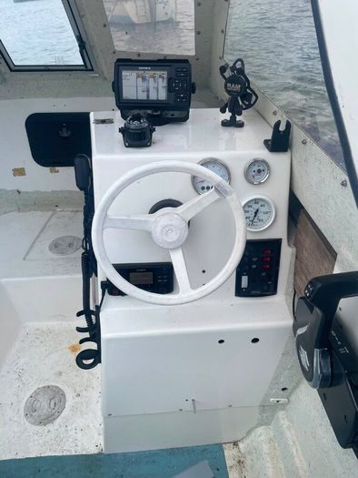 Sea hog sea trooper fishing boat