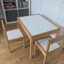Kids table & 2 Chairs Image 2