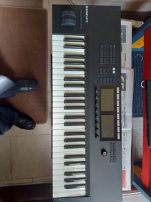 Native Instruments Komplete Kontrol S49 MK2, New, Never Used in excellent condition