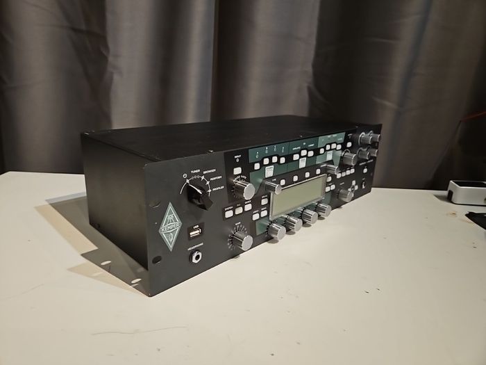 Kemper Profiling Amplifer Rack + Remote