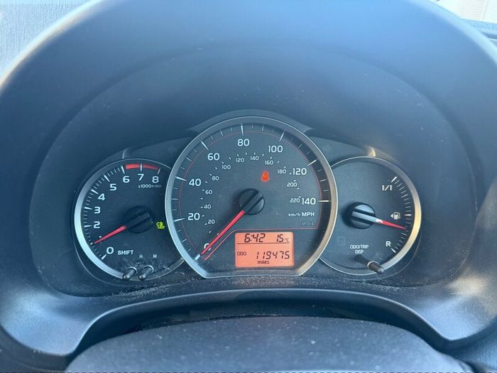 Toyota Yaris 2012 ///Manual 1.3 petrol