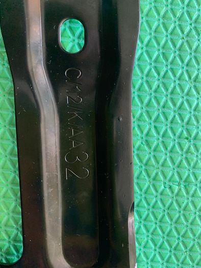 Lawn Mower Replacement Blade & Mulching Plug Set - Brand New