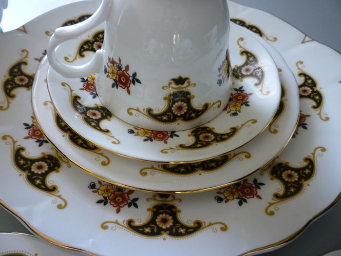 Crown Trent Fine bone China Staffordshire England tea coffee set. Complete 21 piece set