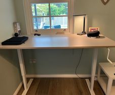Standing desk