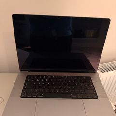 Macbook Pro 16 - M1 Max - 32GB Ram -1TB SSD