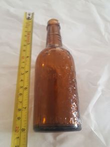 kilarney mineral water company bottle ,very good condition,,collectors item, buyer collects or pays postage  .thank you,