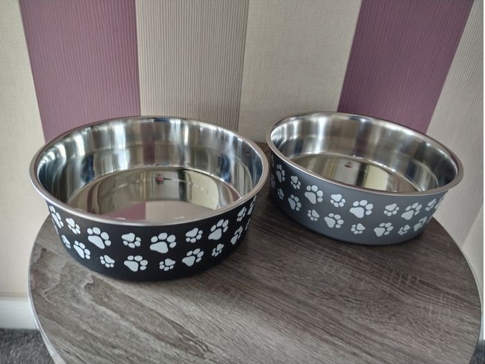 Set of x2 Stainless Steel Dog Feeder/ Drinking Bowls