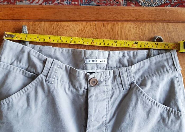 Helmut Lang, Waist measures 32"
