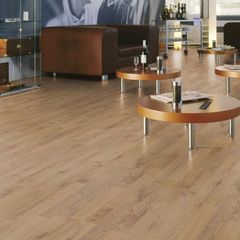 laminate flooring 5 boxes of Express Floor 12mm Harrington Oak