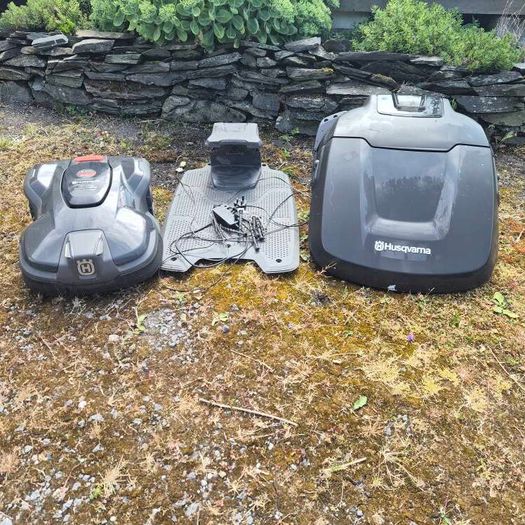 Husqvarna robotic mower 415x