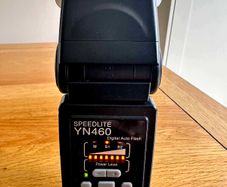 Yongnuo universal speed light