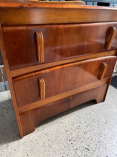 1930's Art Deco Walnut Chest of Drawers