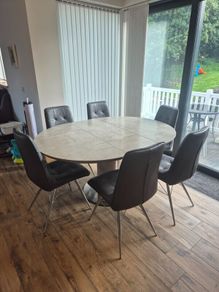 Dining room table