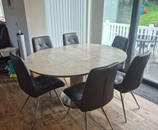 Dining room table